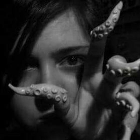 Meet your Posher, Ashanina - Picture 1 of 1